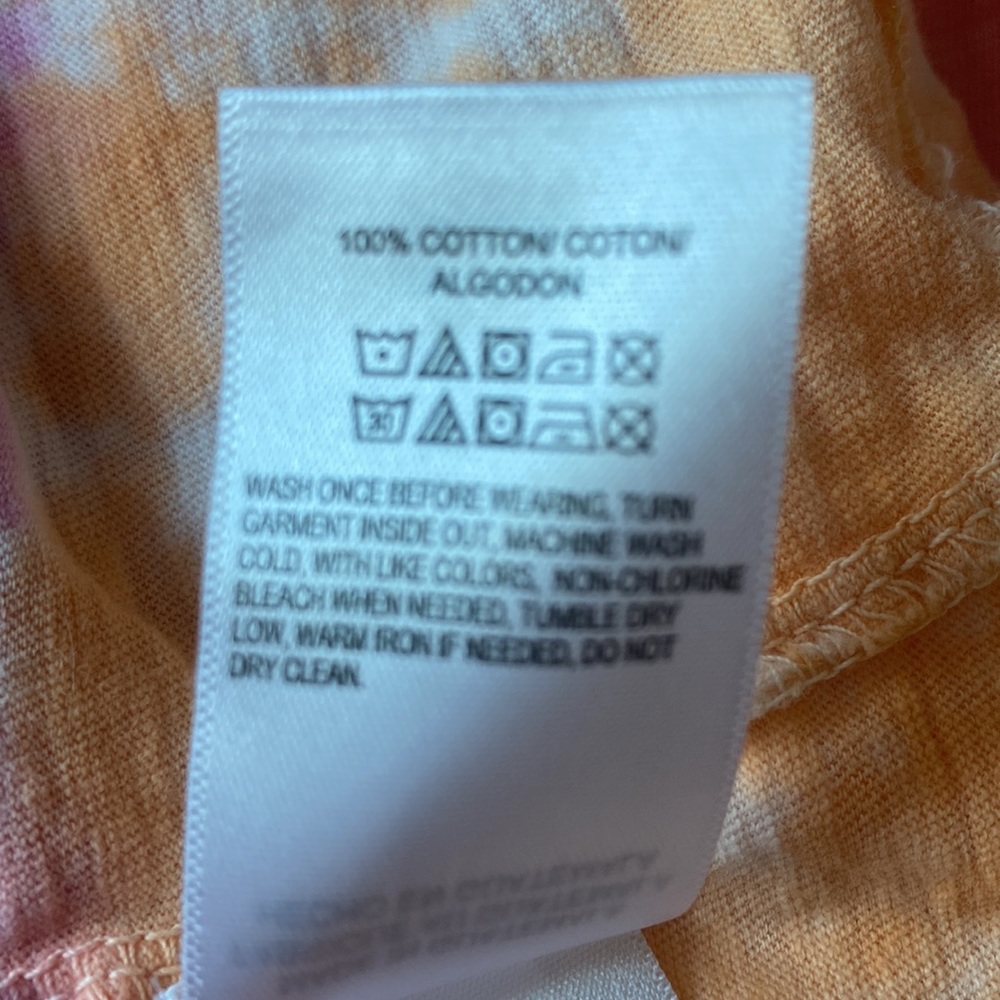 NWOT Lucky Brand Tee Size Large. Naturally Lucky - with Floral and Tie-Dye - Picture 5 of 5